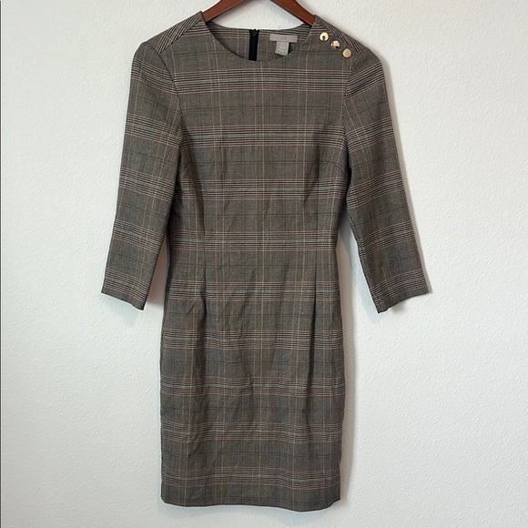 H&M Dresses & Skirts - H&M Tan & Black Plaid Long Sleeve Shift Dress